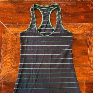 Lululemon navy and green cool racerback